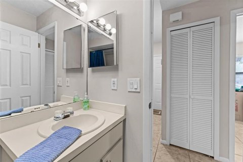 Duplex à vendre à Orlando, Floride: 2 chambres, 79.71 m2 № 1426496 - photo 18