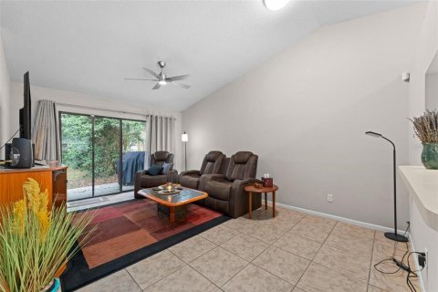 Duplex à vendre à Orlando, Floride: 2 chambres, 79.71 m2 № 1426496 - photo 10