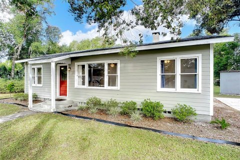 House in DeLand, Florida 3 bedrooms, 140.47 sq.m. № 1426524 - photo 3