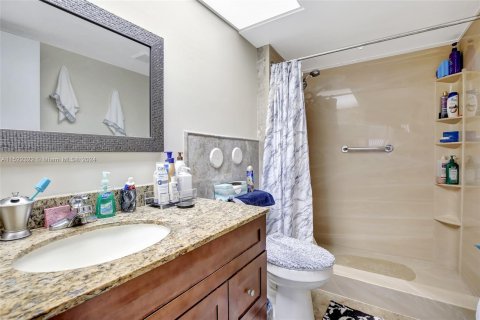 Condominio en venta en Pembroke Pines, Florida, 1 dormitorio, 98.1 m2 № 974500 - foto 25