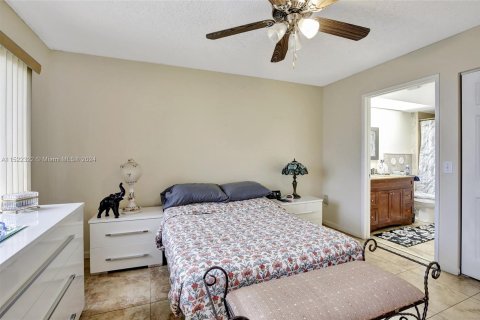 Condominio en venta en Pembroke Pines, Florida, 1 dormitorio, 98.1 m2 № 974500 - foto 15