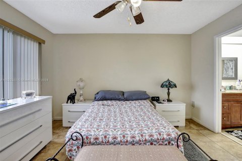 Condominio en venta en Pembroke Pines, Florida, 1 dormitorio, 98.1 m2 № 974500 - foto 17