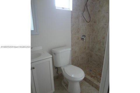 Casa en venta en North Miami, Florida, 2 dormitorios, 136.19 m2 № 1408281 - foto 4