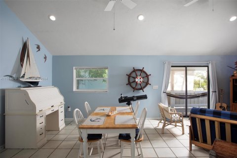 Casa en venta en Big Pine Key, Florida, 2 dormitorios, 98.1 m2 № 972093 - foto 7