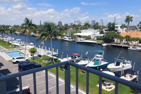 Condo in Fort Lauderdale, Florida, 2 bedrooms  № 1104167 - photo 13