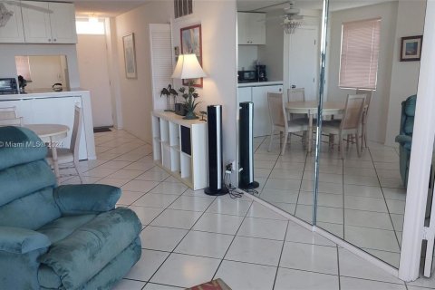 Copropriété à vendre à Fort Lauderdale, Floride: 2 chambres, 75.62 m2 № 1104167 - photo 5