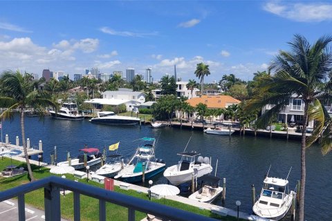 Copropriété à vendre à Fort Lauderdale, Floride: 2 chambres, 75.62 m2 № 1104167 - photo 14