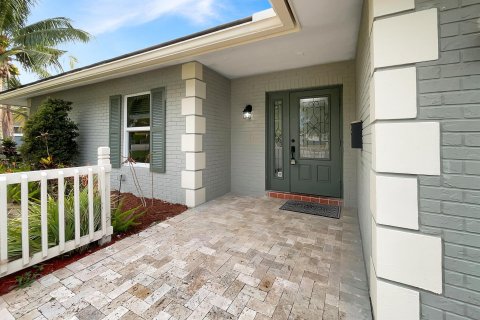 House in Coral Springs, Florida 3 bedrooms, 172.52 sq.m. № 1207813 - photo 2