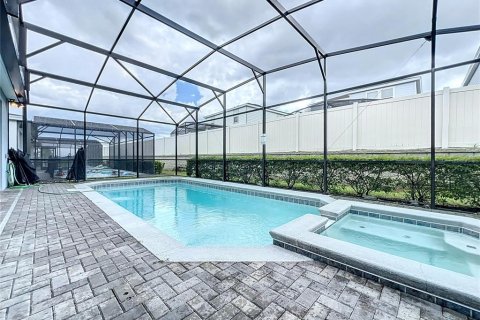 Casa en venta en Davenport, Florida, 8 dormitorios, 373.93 m2 № 1265146 - foto 5