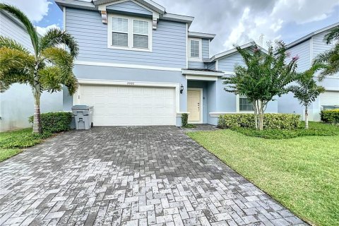 Casa en venta en Davenport, Florida, 8 dormitorios, 373.93 m2 № 1265146 - foto 1