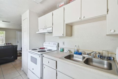 Immobilier commercial à vendre à Tampa, Floride: 4 chambres, 130.43 m2 № 1265144 - photo 9