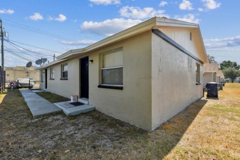 Commercial property in Tampa, Florida 4 bedrooms, 130.43 sq.m. № 1265144 - photo 16