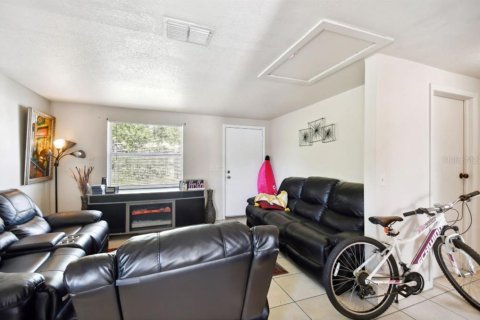 Immobilier commercial à vendre à Tampa, Floride: 4 chambres, 130.43 m2 № 1265144 - photo 5