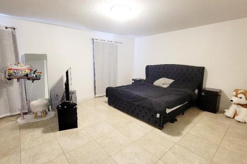 Touwnhouse à vendre à Orlando, Floride: 3 chambres, 173.91 m2 № 1390799 - photo 17