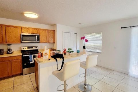 Touwnhouse à vendre à Orlando, Floride: 3 chambres, 173.91 m2 № 1390799 - photo 9