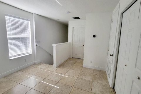 Touwnhouse à vendre à Orlando, Floride: 3 chambres, 173.91 m2 № 1390799 - photo 15