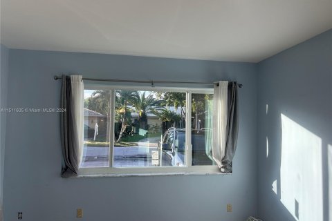 Condo in Fort Lauderdale, Florida, 2 bedrooms  № 938550 - photo 26