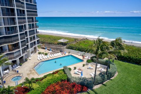 Condominio en venta en Jensen Beach, Florida, 2 dormitorios, 155.98 m2 № 542856 - foto 18