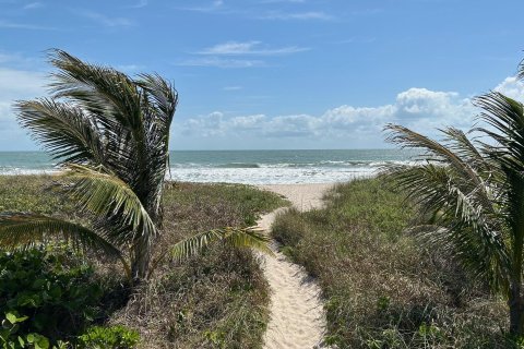 Condo in Hutchinson Island South, Florida, 2 bedrooms  № 1104415 - photo 5