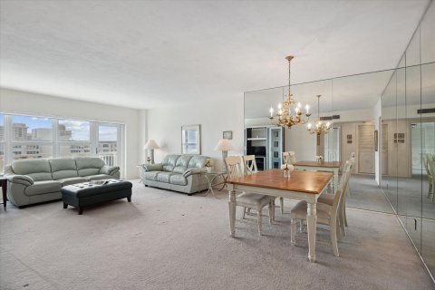 Condo in Fort Lauderdale, Florida, 1 bedroom  № 992133 - photo 11