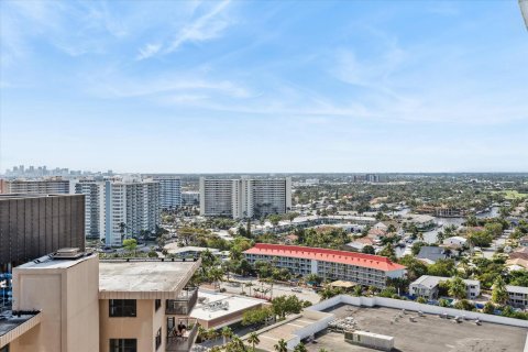 Condo in Fort Lauderdale, Florida, 1 bedroom  № 992133 - photo 1