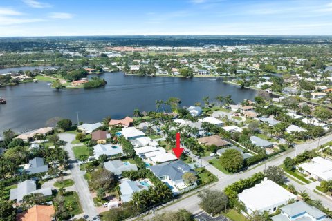Villa ou maison à vendre à Delray Beach, Floride: 4 chambres, 339.28 m2 № 992065 - photo 3