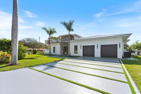 Villa ou maison à vendre à Delray Beach, Floride: 4 chambres, 339.28 m2 № 992065 - photo 1