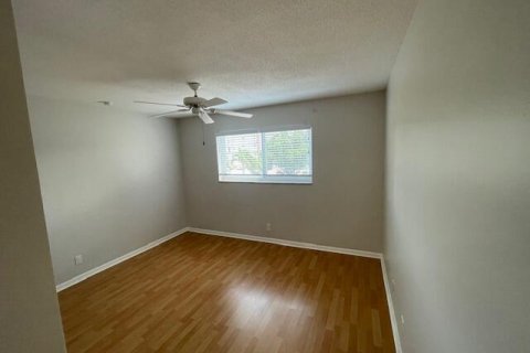 Condominio en venta en Palm Springs, Florida, 2 dormitorios, 93.09 m2 № 1145965 - foto 9