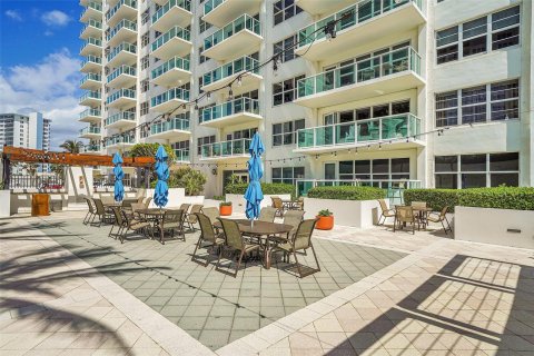 Condo in Fort Lauderdale, Florida, 1 bedroom  № 1146063 - photo 13