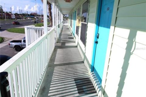 Hotel en venta en New Port Richey, Florida № 1401091 - foto 8