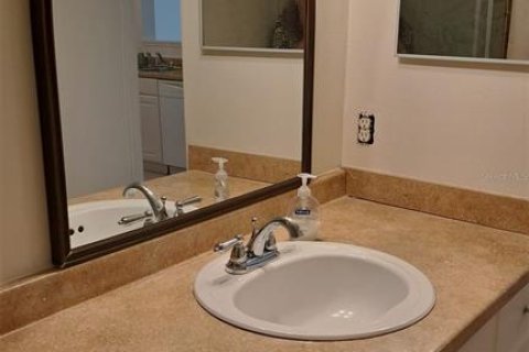 Condominio en alquiler en Tampa, Florida, 1 dormitorio, 61.13 m2 № 1400760 - foto 4