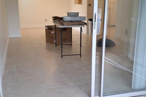 Condominio en alquiler en Tampa, Florida, 1 dormitorio, 61.13 m2 № 1400760 - foto 11