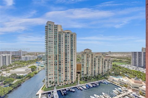 Condo in Aventura, Florida, 2 bedrooms  № 1290857 - photo 29