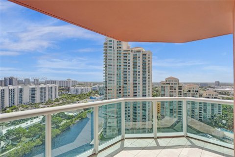 Condo in Aventura, Florida, 2 bedrooms  № 1290857 - photo 6