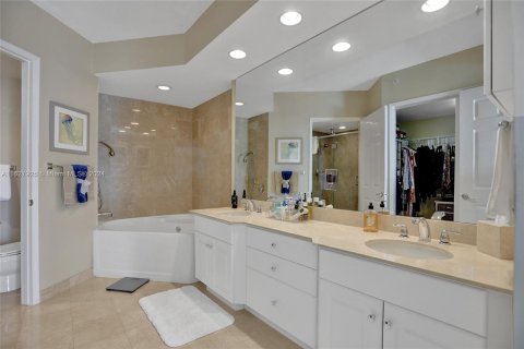 Condo in Aventura, Florida, 2 bedrooms  № 1290857 - photo 20