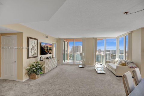 Condo in Aventura, Florida, 2 bedrooms  № 1290857 - photo 9