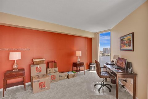 Condo in Aventura, Florida, 2 bedrooms  № 1290857 - photo 23