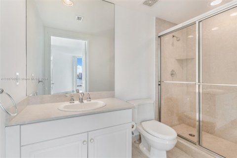 Condo in Aventura, Florida, 2 bedrooms  № 1290857 - photo 25