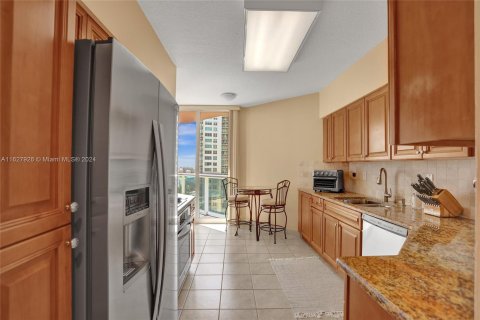 Condo in Aventura, Florida, 2 bedrooms  № 1290857 - photo 15