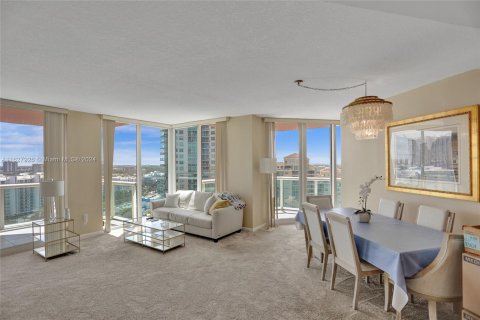 Condo in Aventura, Florida, 2 bedrooms  № 1290857 - photo 8