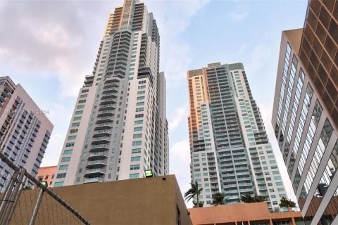 Studio in the Condo in Miami, Florida  № 1381705 - photo 1