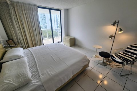 Condo in Aventura, Florida, 2 bedrooms  № 1381662 - photo 21