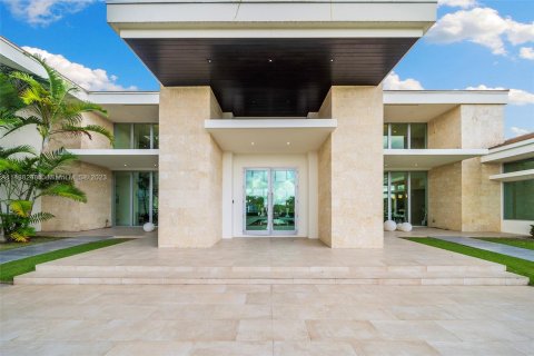 Casa en venta en Southwest Ranches, Florida, 6 dormitorios, 1265.24 m2 № 674460 - foto 8
