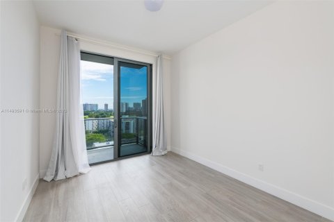 Condo in Aventura, Florida, 1 bedroom  № 863381 - photo 11