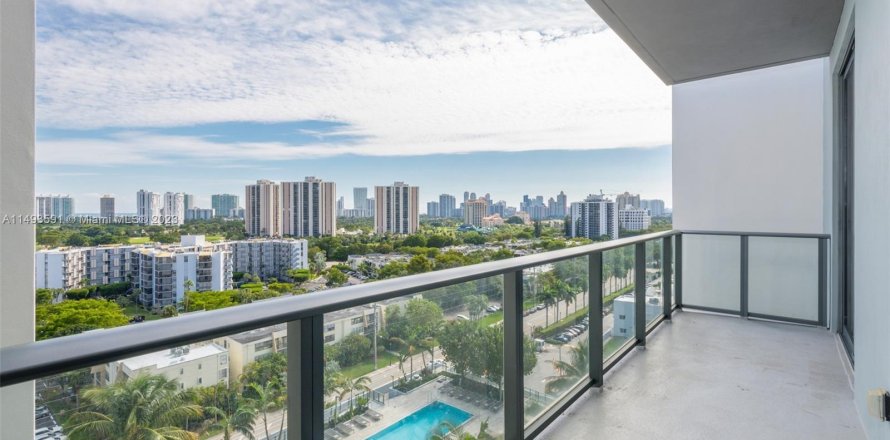 Condo in Aventura, Florida, 1 bedroom  № 863381