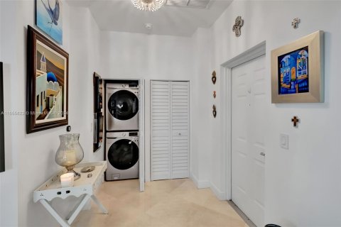 Copropriété à vendre à Miami, Floride: 2 chambres, 161.46 m2 № 1355197 - photo 4