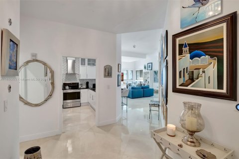 Copropriété à vendre à Miami, Floride: 2 chambres, 161.46 m2 № 1355197 - photo 6