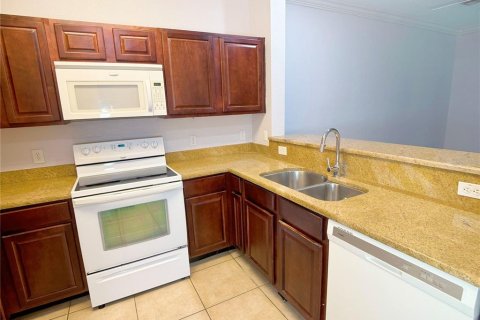 Condo in Davenport, Florida, 3 bedrooms  № 1244134 - photo 5