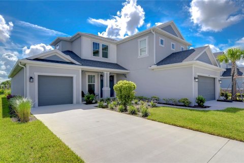 House in Wesley Chapel, Florida 5 bedrooms, 321.53 sq.m. № 1343258 - photo 4