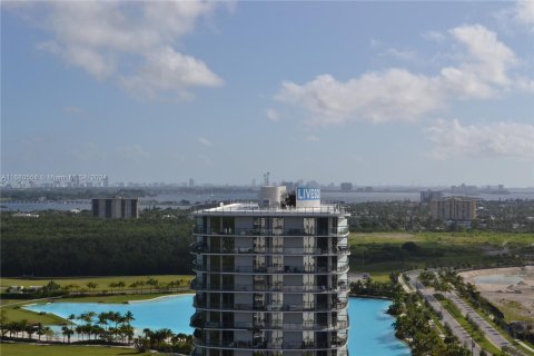 Condominio en venta en North Miami, Florida, 3 dormitorios, 167.32 m2 № 1410732 - foto 15